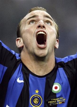 cambiasso3.jpg